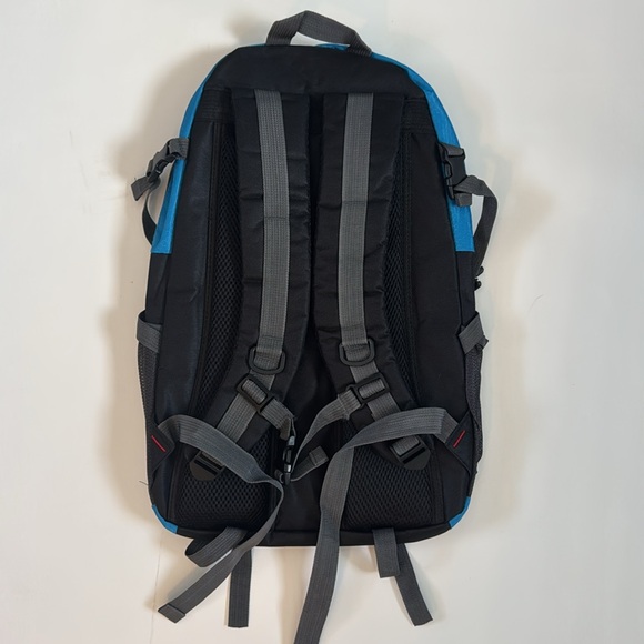 RSVP Cruises backpack Bag Zipper lots of zipper pocket - Picture 3 of 6